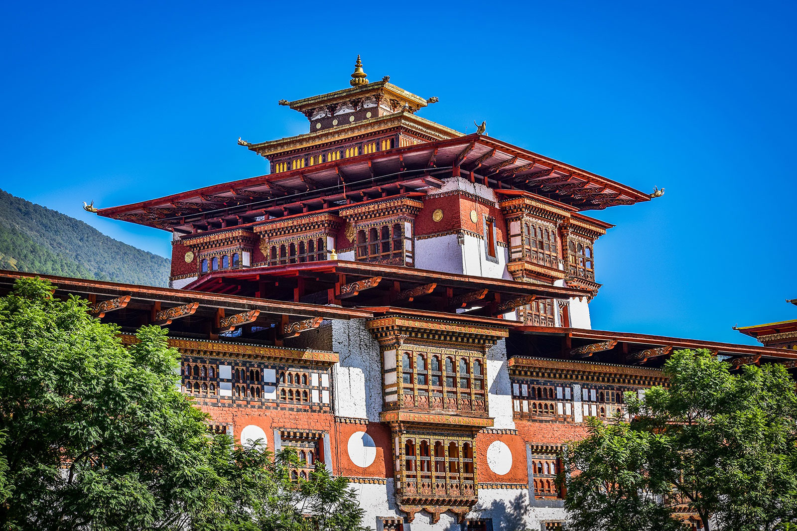 Discover the serene beauty and rich heritage of Punakha—where history, spirituality, and stunning landscapes come together in Bhutan's ancient capital.